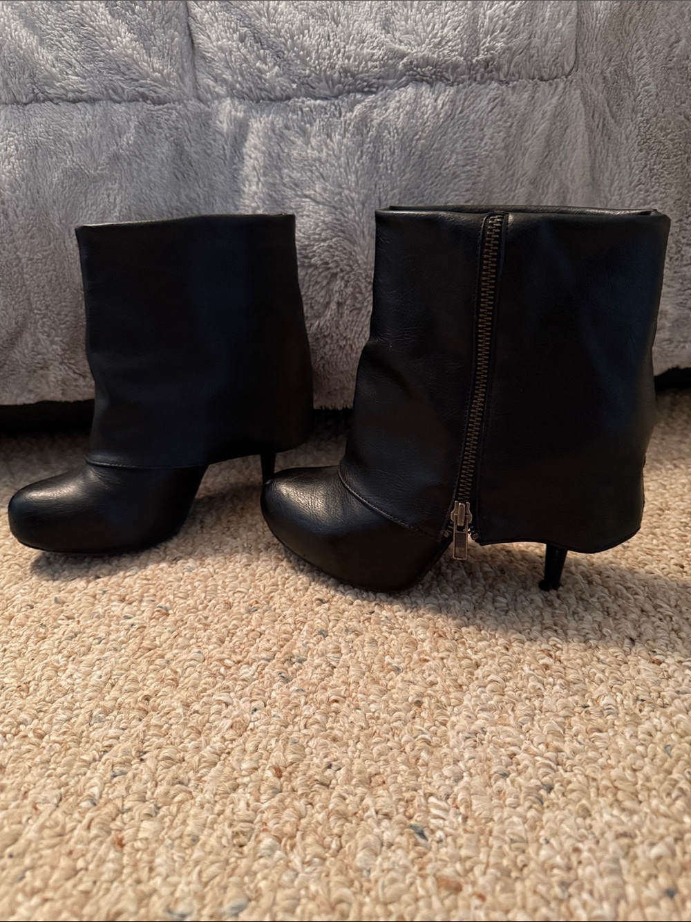 Black Women's Ankle Booties with Side Zipper